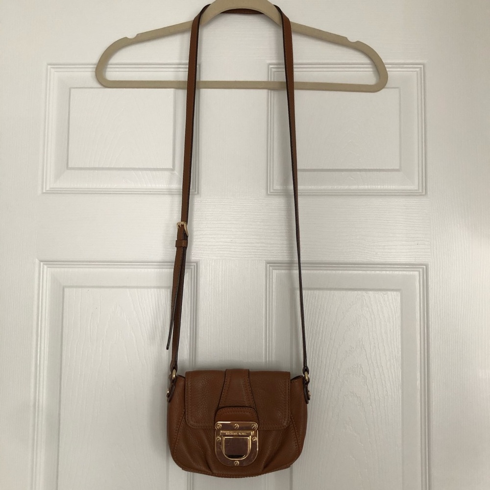 Michael Kors crossbody purse